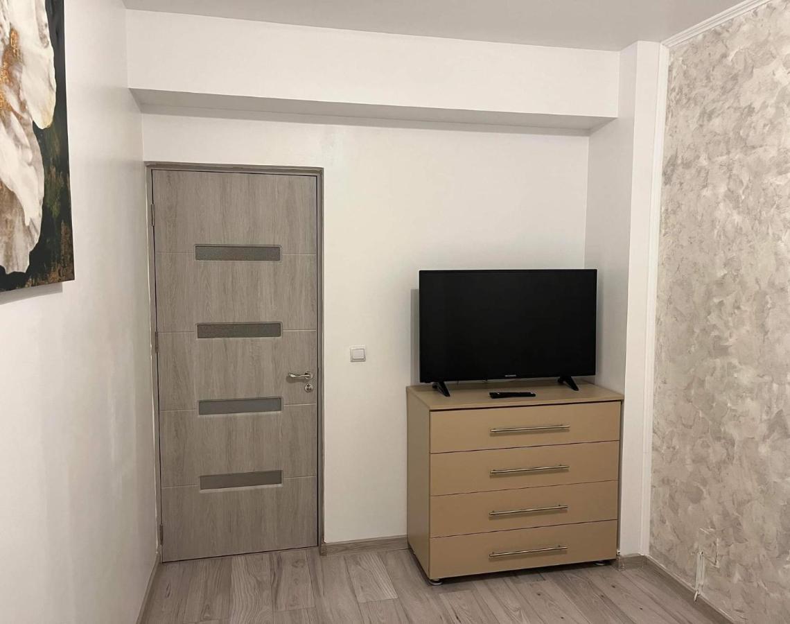Modern & Elegant Apartament Craiova Exterior foto